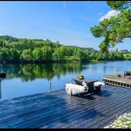 Private Island Amazing Location Chalet Eidsnes