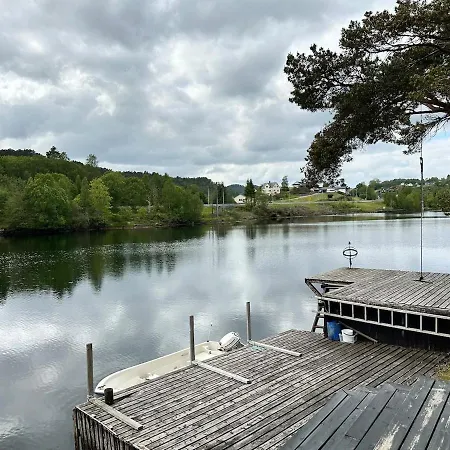 Private Island Amazing Location Chalet Eidsnes